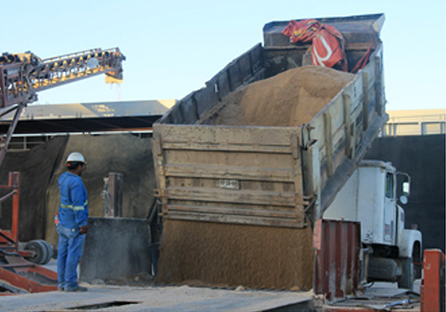 Port restarts the barita ore exportation